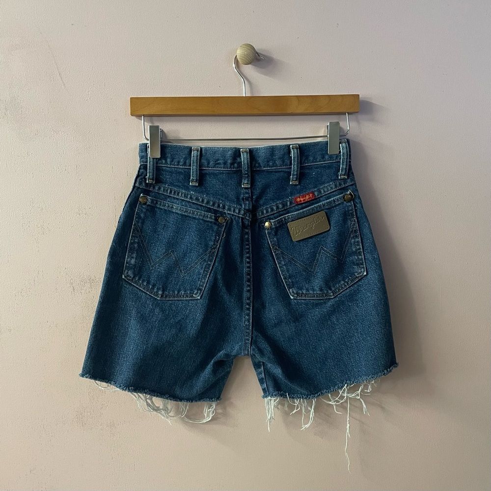 Vintage Denim Blue Women's Wrangler Shorts - Picture 2 of 11